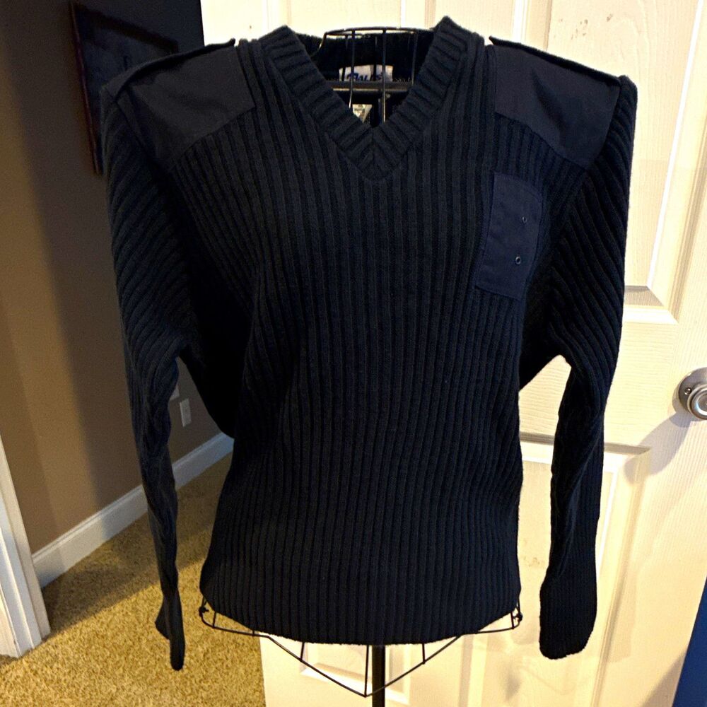 Galls Men's Black Commando V-Neck Pullover Acrylic and Wool Sweater Patches L